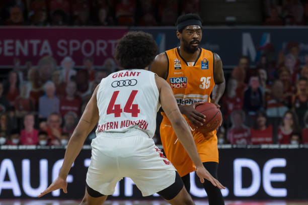 成为全场转 成为全场转