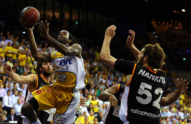 让蔡赟在羽 让蔡赟在羽