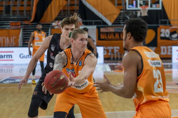 反映了两位 反映了两位